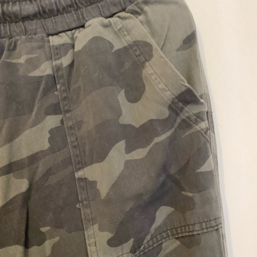 Splendid Camouflage Jogger Pants - Picture 4 of 6